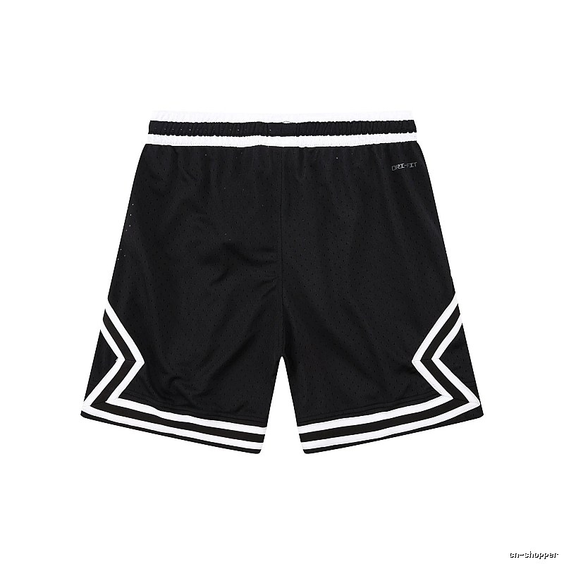 AJ sporty black shorts