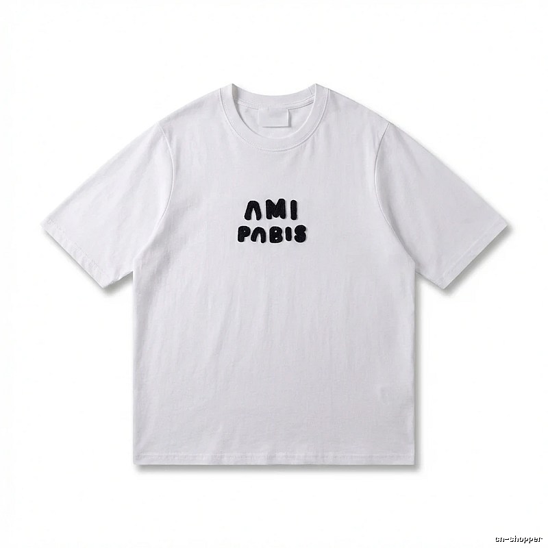 AMI Paris minimalist style white T-shirt