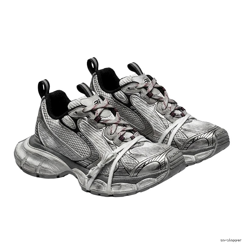 Balenciaga retro-style silver-gray sports shoes