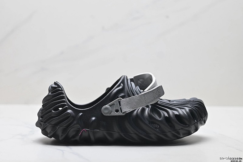 Black trendy style of Crocs clogs