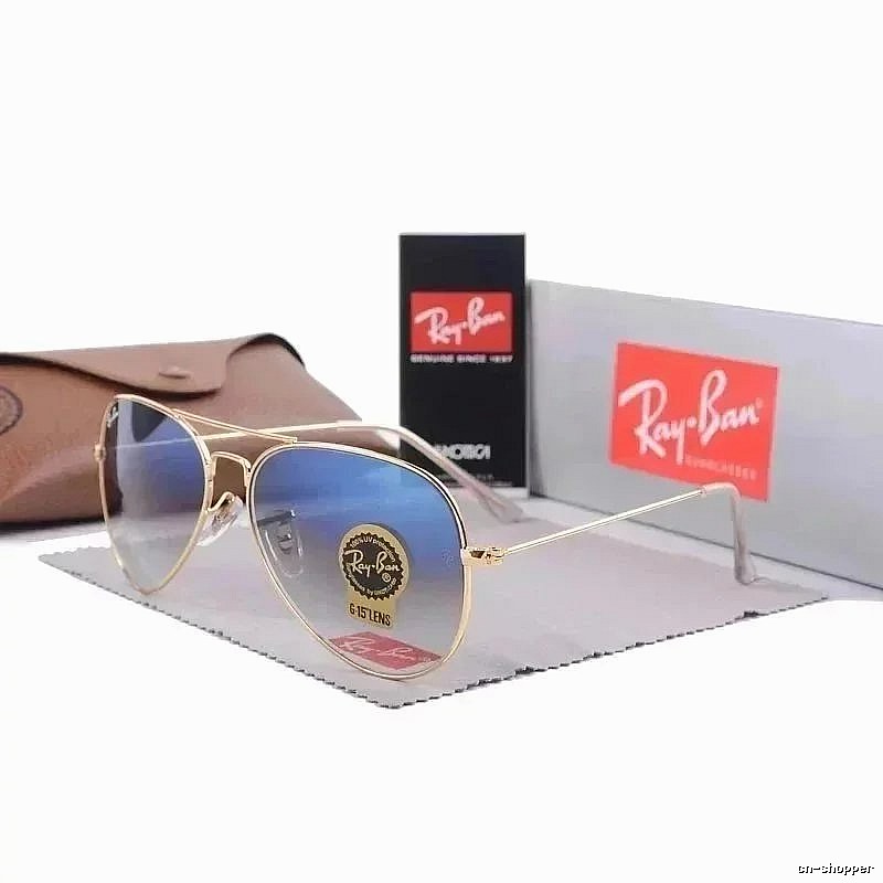 Ray-Ban Classic Aviator sunglasses Metal Frame Sunglasses with Travel-Friendly Style