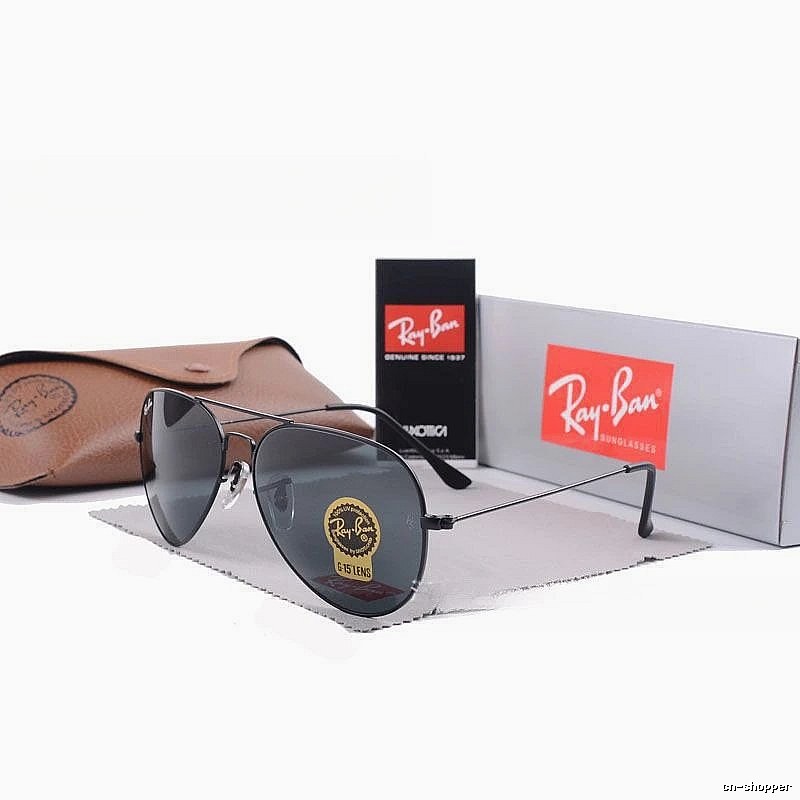 Ray-Ban Monogram Aviator sunglasses Gold Tone Sunglasses for Casual Outfits